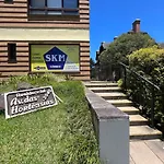 Amplo Apartamento A 200M Da Rua Coberta