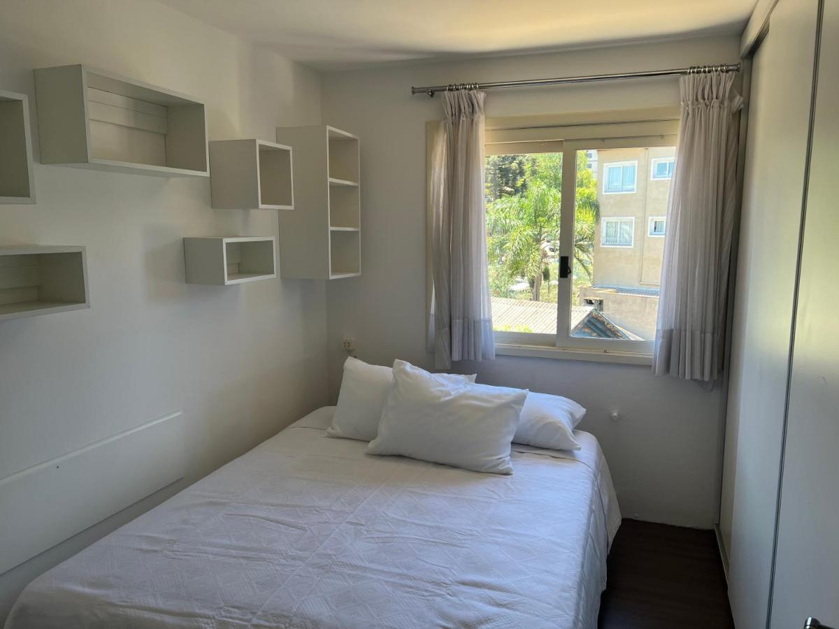 Amplo Apartamento A 200m Da Rua Coberta