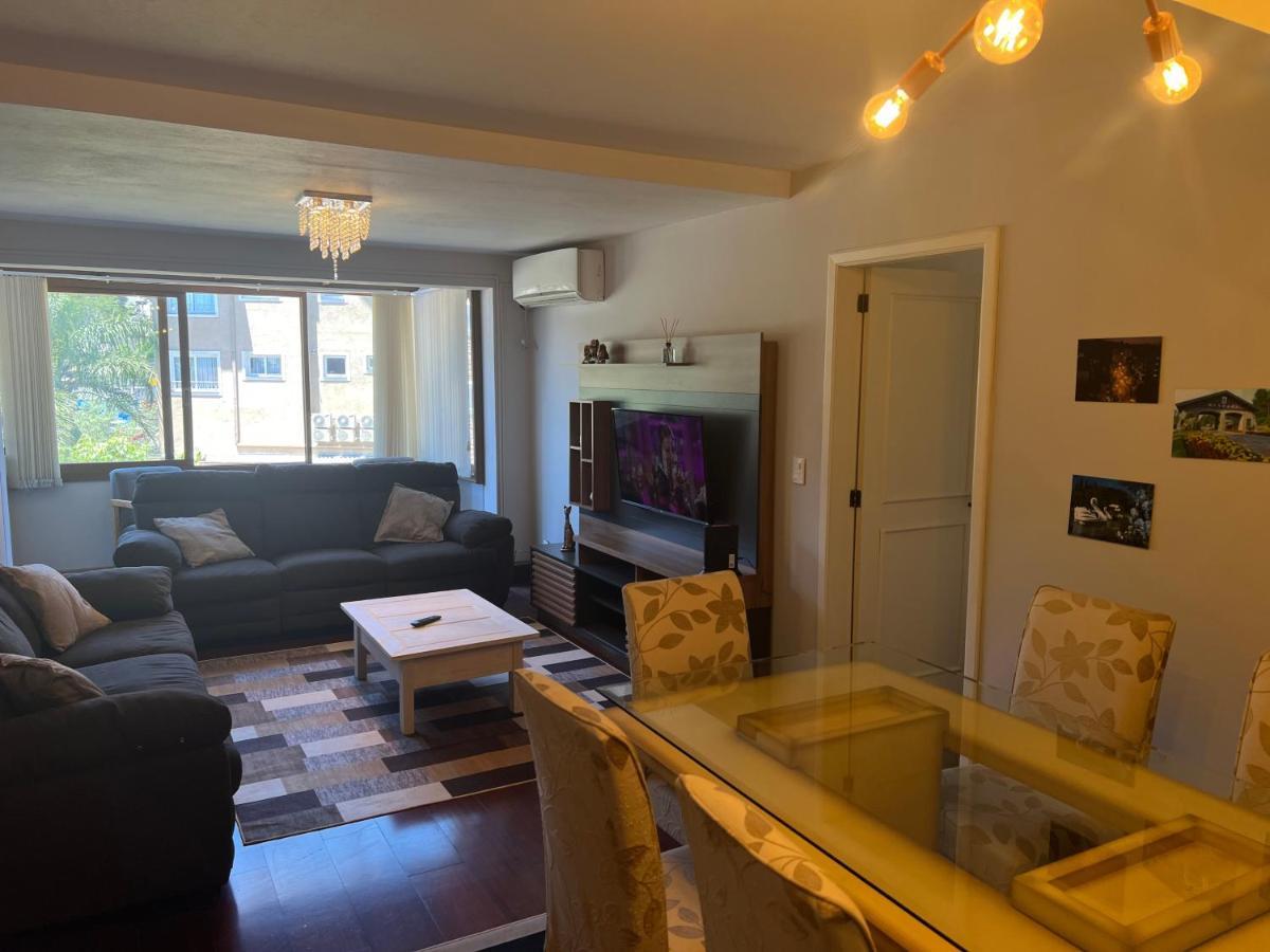 Apartamento Amplo Apartamento A 200m Da Rua Coberta